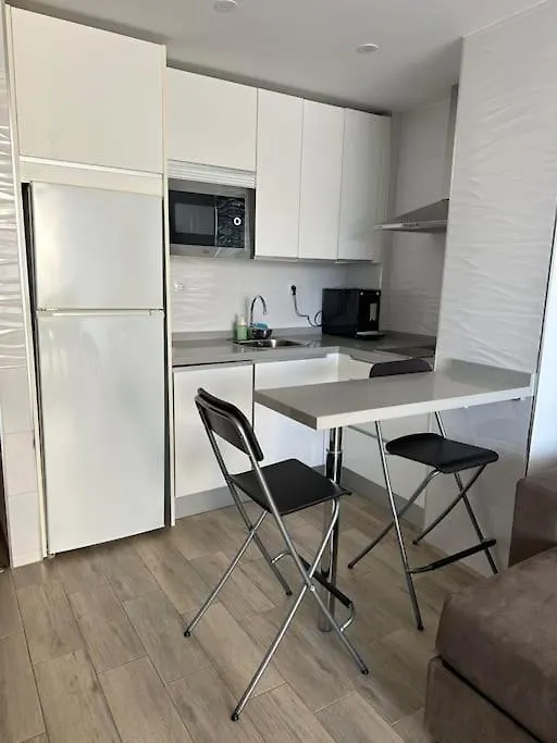 Apartamento Con Piscina Y Vistas En Playa De Las Americas ,A 2 Min De La Playa 0*, Playa de las Americas (Tenerife)
