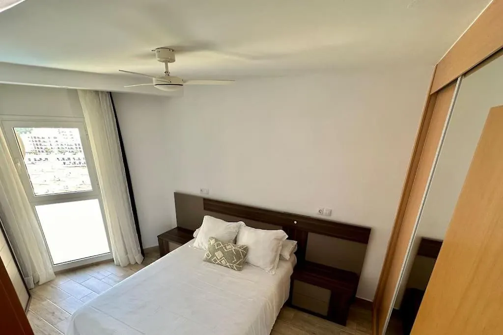 Apartamento Con Piscina Y Vistas En Playa De Las Americas ,A 2 Min De La Playa Playa de las Americas (Tenerife)