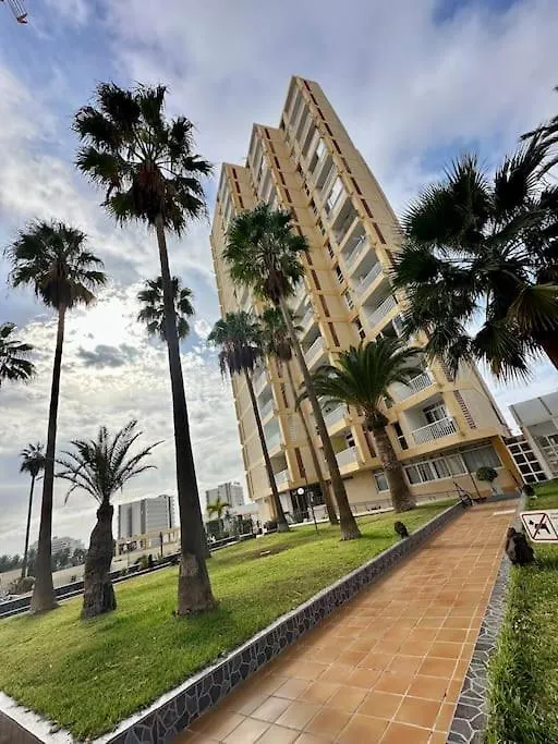 Apartamento Con Piscina Y Vistas En Playa De Las Americas ,A 2 Min De La Playa Playa de las Americas (Tenerife)